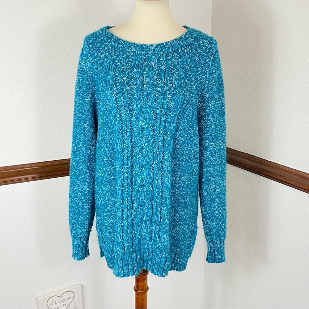 Woman’s St Johns Bay sweater size XL